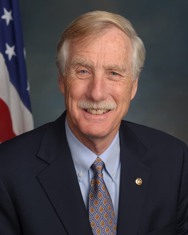 Sen. Angus King headshot